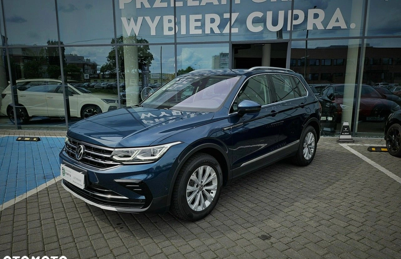 Volkswagen Tiguan cena 129900 przebieg: 27700, rok produkcji 2020 z Giżycko małe 742